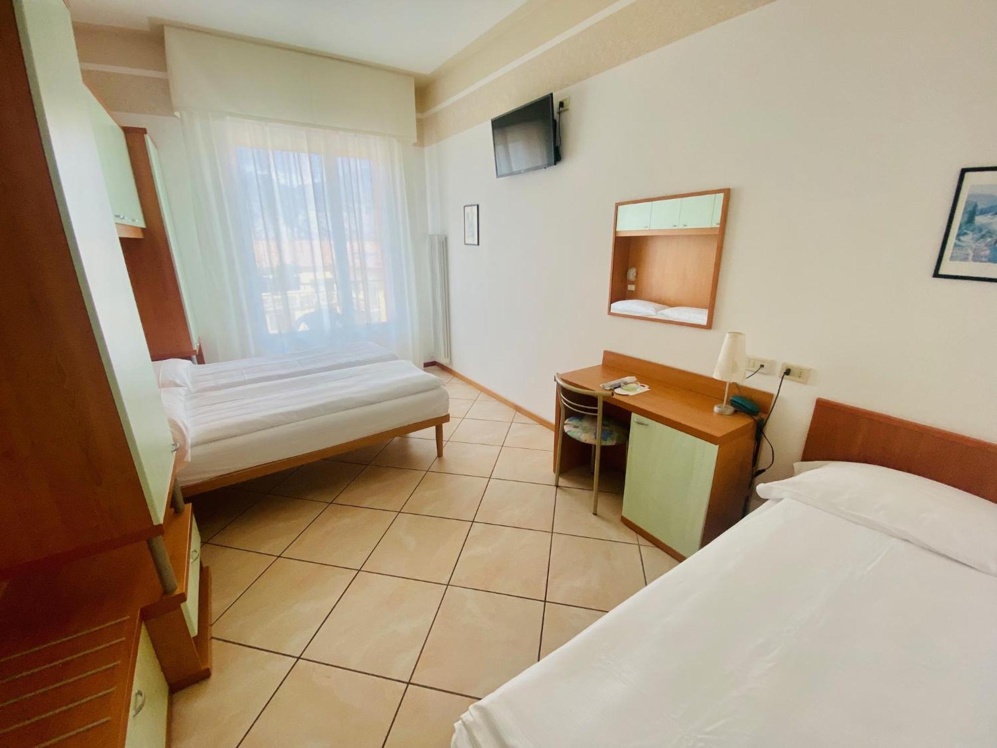 Hotel Ideal Malcesine Exterior photo